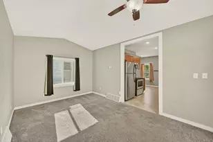 659 W 4th St, Winona, MN 55987 - Photo 10