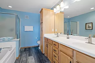 15554 Dynasty Way, Apple Valley, MN 55124 - Photo 8