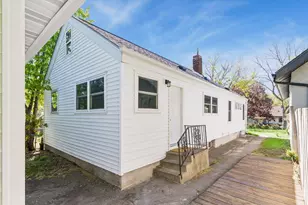 991 Minnehaha Ave W, Saint Paul, MN 55104 - Photo 40