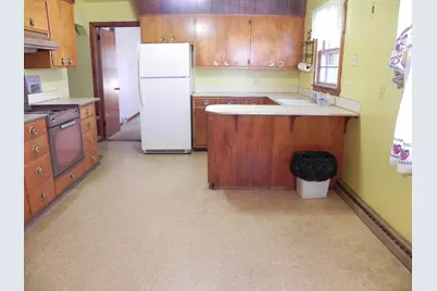 411 5th Avenue S, Wahpeton,  58075 - Photo 2