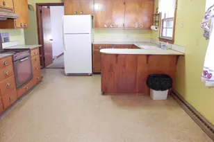 411 5th Ave S, Wahpeton,  58075 - Photo 2