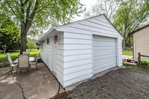 612 Pine St, Farmington, MN 55024 - Photo 4