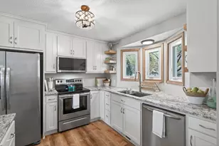 10821 Packard St NE, Blaine, MN 55014 - Photo 6