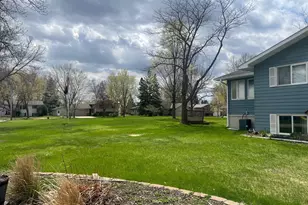 129 Nelson Street E, Litchfield, MN 55355 - Photo 24