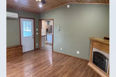 129 Nelson Street E, Litchfield, MN 55355 - Photo 12