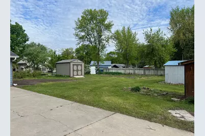 129 Nelson Street E, Litchfield, MN 55355 - Photo 48