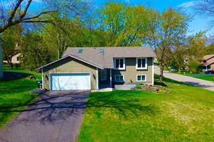17325 Halifax Path, Lakeville, MN 55044 - Photo 2
