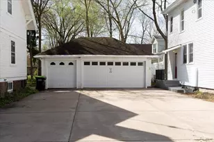 1104 7th St E, Menomonie, WI 54751 - Photo 6