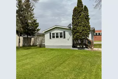 502 3rd Street NE, Roseau, MN 56751 - Photo 16