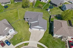 4453 Starling Ln SE, Rochester, MN 55904 - Photo 2