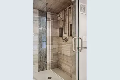 801 Washington Avenue N #212, Minneapolis, MN 55401 - Photo 40