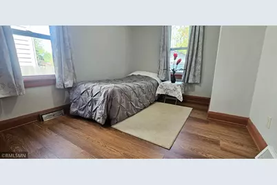 1827 Maryland Avenue E, Saint Paul, MN 55119 - Photo 8