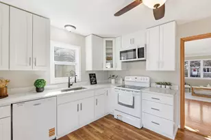 1031 Burgess St, Saint Paul, MN 55103 - Photo 8