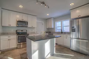 1068 Argyle St, Saint Paul, MN 55103 - Photo 6