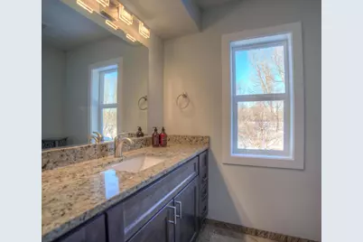1068 Argyle Street, Saint Paul, MN 55103 - Photo 10