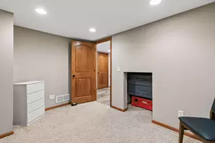 20921 Illinois Path, Lakeville, MN 55044 - Photo 44
