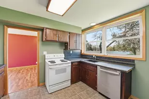 205 1st Ave NW, New London, MN 56273 - Photo 38