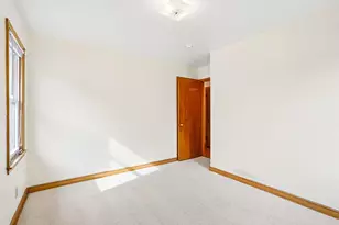 1072 Thomas Ave, Saint Paul, MN 55104 - Photo 14