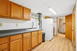 1072 Thomas Ave, Saint Paul, MN 55104 - Photo 22