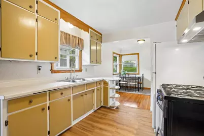 1072 Thomas Avenue, Saint Paul, MN 55104 - Photo 8