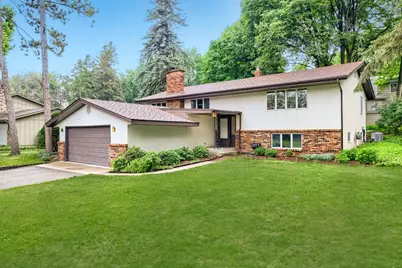 6801 Willow Lane N, Brooklyn Center, MN 55430 - Photo 2