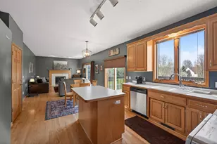 7895 Hill Rd, Woodbury, MN 55125 - Photo 2