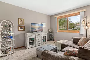 2508 Brookdale Ln, Brooklyn Park, MN 55444 - Photo 4