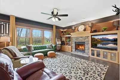 1431 Pioneer Circle, Houlton, WI 54082 - Photo 6
