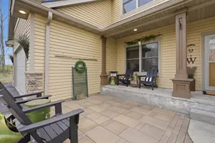 1431 Pioneer Cir, Houlton, WI 54082 - Photo 2