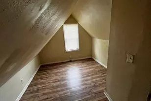 1921 Queen Ave N, Minneapolis, MN 55411 - Photo 24