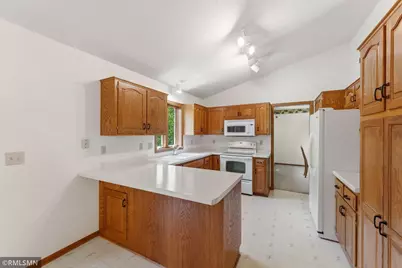 13500 Judicial Road, Burnsville, MN 55337 - Photo 12
