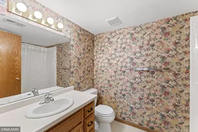 13500 Judicial Road, Burnsville, MN 55337 - Photo 32