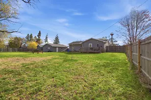 224 E 2nd St, Pillager, MN 56473 - Photo 16