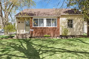 1118 Oak St W, Stillwater, MN 55082 - Photo 2
