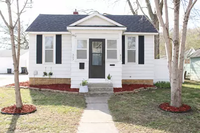313 S Lake Street, North Mankato, MN 56003 - Photo 1