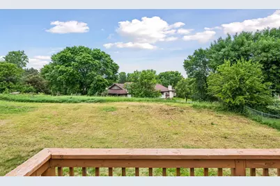 1070 Butte Court, Chanhassen, MN 55317 - Photo 32