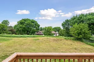 1070 Butte Ct, Chanhassen, MN 55317 - Photo 32