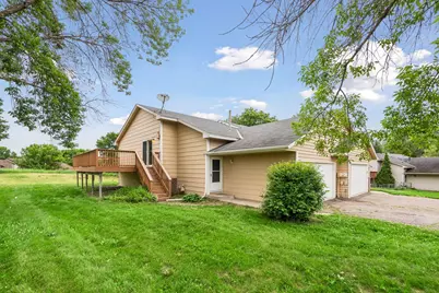 1070 Butte Court, Chanhassen, MN 55317 - Photo 1