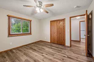 1070 Butte Ct, Chanhassen, MN 55317 - Photo 18