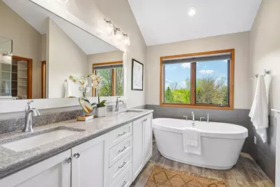 2890 Imperial Avenue N, Lake Elmo, MN 55042 - Photo 16