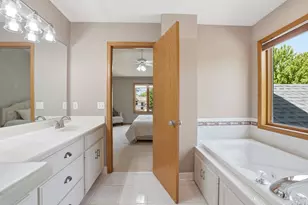 3774 Oxford Dr, Woodbury, MN 55125 - Photo 24
