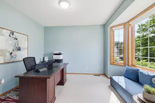 3774 Oxford Dr, Woodbury, MN 55125 - Photo 4