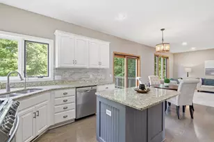 3774 Oxford Dr, Woodbury, MN 55125 - Photo 12