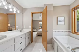 3774 Oxford Dr, Woodbury, MN 55125 - Photo 26