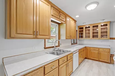 10621 Washington Boulevard NE, Blaine, MN 55434 - Photo 6