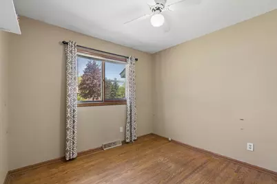 2109 Yellowstone Trail, Brooklyn Park, MN 55444 - Photo 18