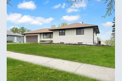 873 S Hampton Street, Fairmont, MN 56031 - Photo 1