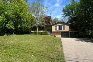 5905 Country Club Rd, Excelsior, MN 55331 - Photo 1