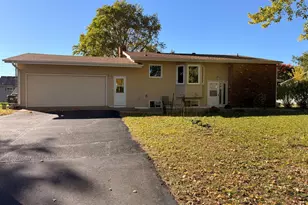 8534 195th St W, Lakeville, MN 55044 - Photo 1