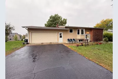 8534 195th Street W, Lakeville, MN 55044 - Photo 2